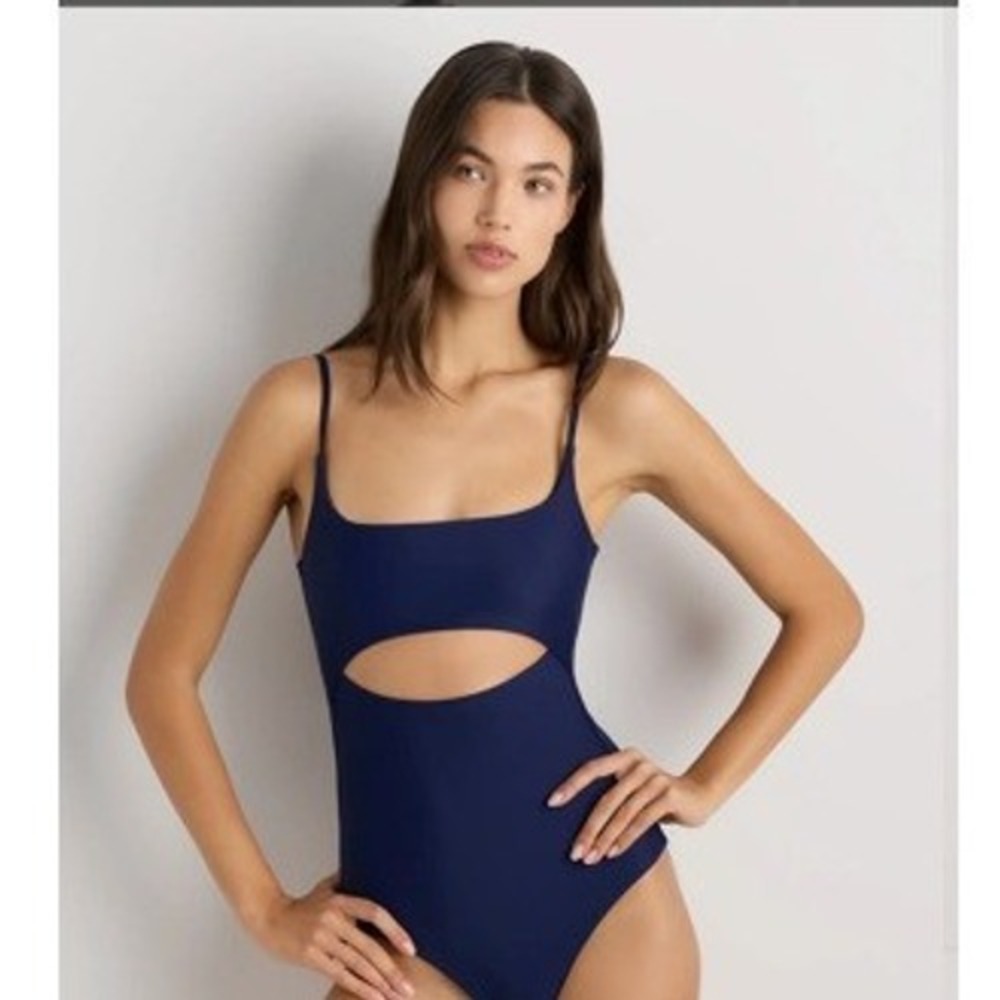 Quince Swimsuit One Piece Women S‎ Navy Blue NWT Cutout Square Neck UPF 50